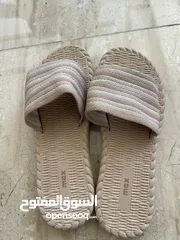  5 احذيه رياضية وصندل
