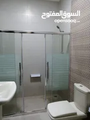  22 فيلا للبيع