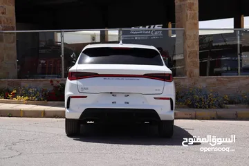  11 بي واي دي E2 بسعر مميز