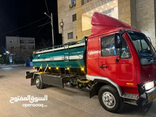  6 2007نيسان Ud ماشي 57الاف كيلو يعني وكاله التنك أنا مالك ثاني من الوكاله