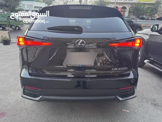  4 Lexus nx300h 2019