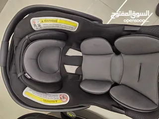  2 مقاعد اطفال للسياره للبيع