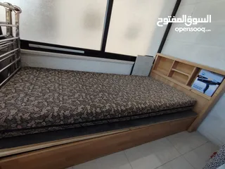  2 تخت بوكس خشب لاتيه