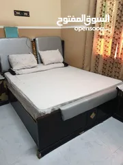  2 سرير غرفة نوم حجم كبير حالة جيدة
