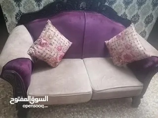  2 طقم كنبايات بحالة جيدة جداً