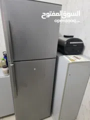  1 ثلاجة للبيع sharp