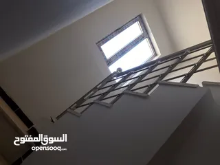  2 بيت مساحة 200متر للبيع