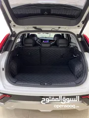  18 Kia Niro Hybrid
