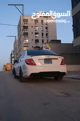  5 Mercedes c200 / 2012