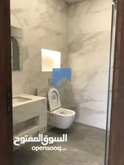  17 شقة فاخرة للبيع في الكرسي - خلف إدارة السير طابق اول 165م تشطيب سوبر ديلوكس لم تسكن