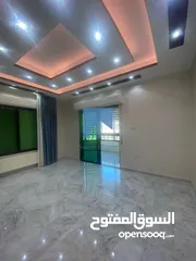  13 شقة فاخرة للبيع في الجاردنز - خلف ابن الهيثم طابق اول 200م تشطيب سوبر ديلوكس بسعر مغري