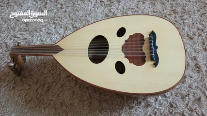  1 عود عزف للبيع موجود بـ ( اربد )