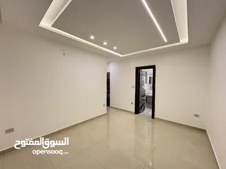 24 شقة أرضية للبيع في البنيات بالقرب من مدارس الاصالة والمعاصرة 150م مع ترس وكراج خاص