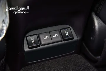  15 لكزس UX300e كهربائية بالكامل Lexus UX300e 2022