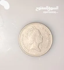  9 عملات قديمه اردنية واجنبية وموجود طوابع قديمه  بسعر ممتاز حوالي 250قطعة مع العملات الورقية