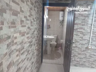  21 الرابية شقة طابق ارضي للبيع