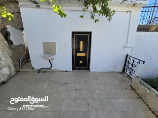  2 شقه 80 متر  للايجار شهري 750 شيكل