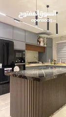  5 بار خشبي حجم كبير بحالة ممتازة