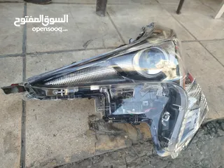  2 ضوء سياره تويوتا بريوس للبيع
