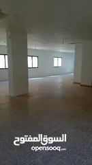  3 مخازن للتخزين بمساحات مختلفة للايجار