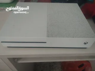  2 Xbox one s مستعمل للبيع بحالة ممتازة