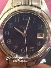  1 ساعة مستعملة بحاله ممتازه ضد الماء لا يوجد خدوش