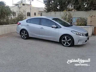  10 كيا K3  / ماتور 1600 /  ديزل / موديل 2017 اصل كوري /  فحص نخب / الأكثر طلبا