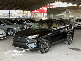  9 تويوتا راف فور ((2023)) XLE بريميوم، بطارية ليثيوم، فحص كامل، فل كامل، فورويل، حره، بسعر مميز..