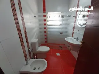  8 روف دوبليكس للأيجار ( جزء من فيلا ) ( Property 38746 ) سنوي فقط