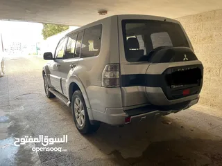  12 Mitsubishi Pajero 2017