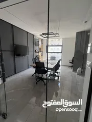  12 مخازن ومكاتب للايجار