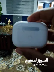  3 سماعه ابل للبيع او للبدل ابل اصلي معها شاحن سماعه صوتها عالي كثير.   او للبدل