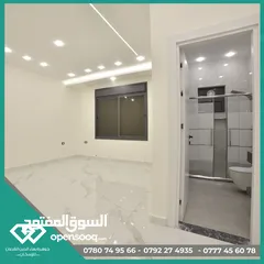  3 شقق مميز مساحه 195 م في ارقى مناطق الراهبات الوردية