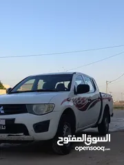  3 ميتسوبيشي L200 2011