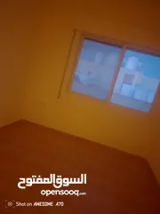  4 روف للايجار ضاحيه الرشيد الاجره شهريه 180