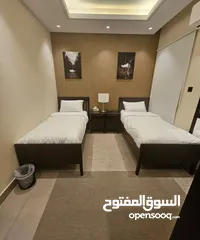  1 شقق شقة للايجار الرياض حي الملقا  ثلاث غرفة  صالة  مطبخ  ثلاث حمامات  الشقة مفروشة بلكامل  السعر 35