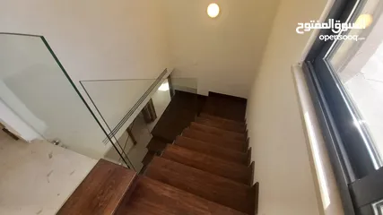 8 دوبلكس مميز مع ورف للبيع في ام اذينة  ( Property 40850 )-174973119