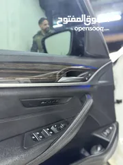  13 BMW 530e 2018