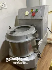  12 عدة مطعم كامله للبيع