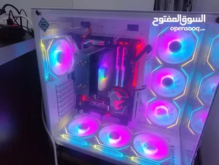  4 كمبيوتر للتصاميم والمونتاج وقابل للتطوير جديد