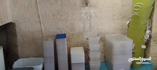  4 صندوق مع أغطية