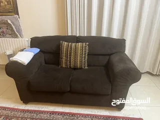  1 طقم كنب بحالة ممتازة