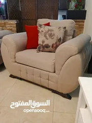  5 طقم كنب تفصيل سبع مقاعد بحاله ممتازه تب نظافة مع طاوله معدنية وسكريت تفصيل