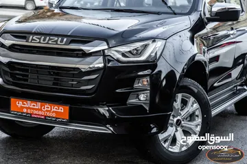  2 Isuzu D-Max 2024 GT Original body kit   وارد و كفالة الشركة