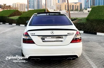  2 Mercedes S63 AMG 6.3