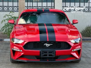  8 Ford Mustang EcoBoost 2020