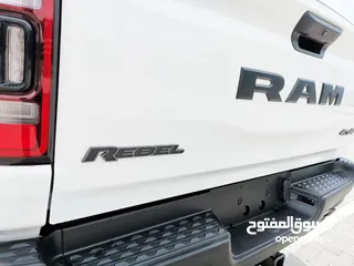  8 Dodge RAM Rebel - 2023 - White