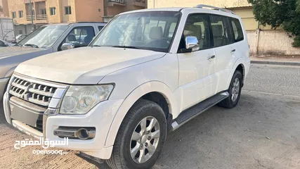  3 Pajero 2016 Original paint very good  condition للبيع باجيرو 2016. صبغ وكاله اللون