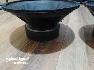  5 جوز سماعات هندي 12 انش ثقال جدا وبحالة ممتازه