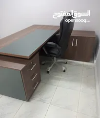  10 مكتب مدير مميز قياس مترين